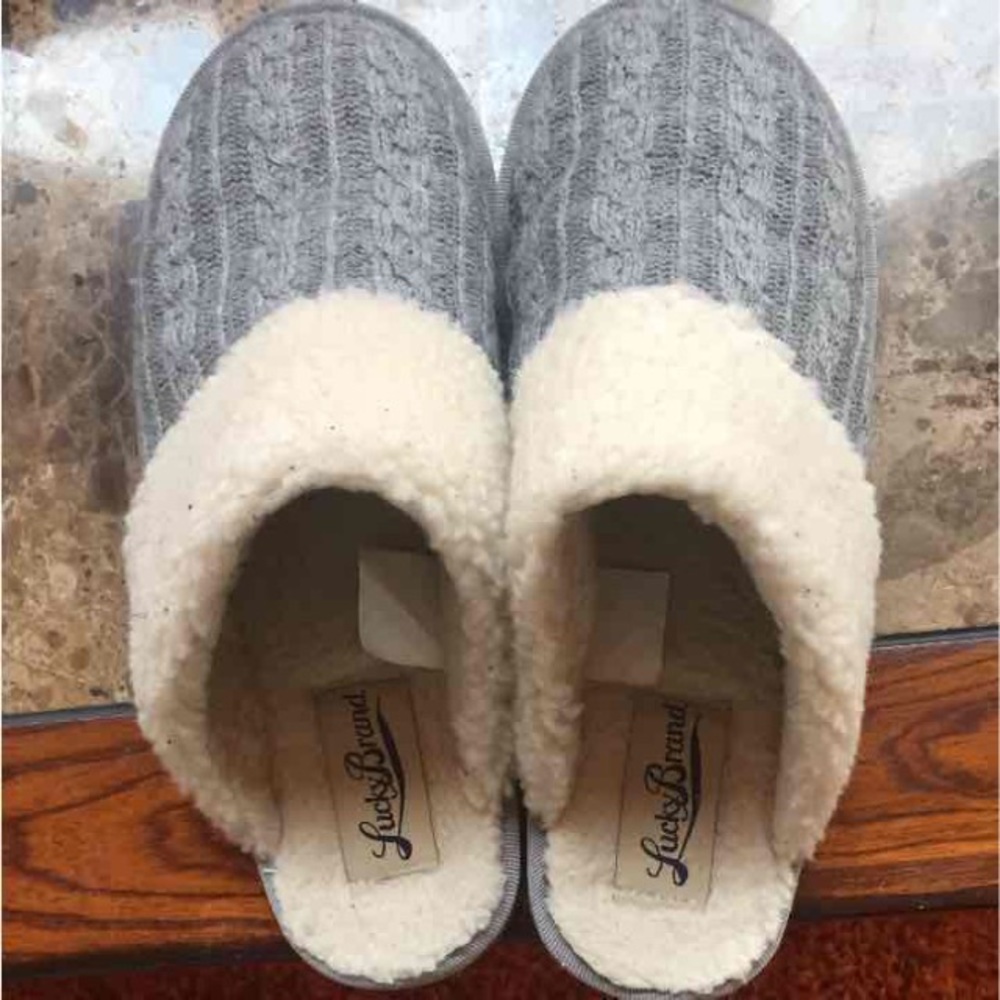 Lucky Brand slip on shoe indoor outdoor